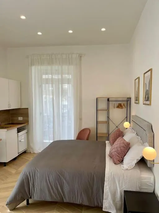 La Casa Di Ary Apartment Naples
